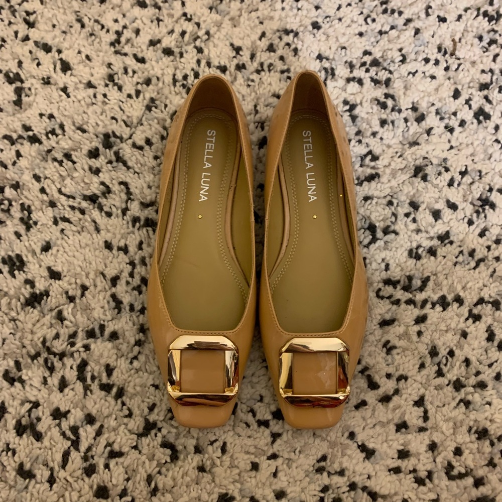 Stella Luna Beige Flats